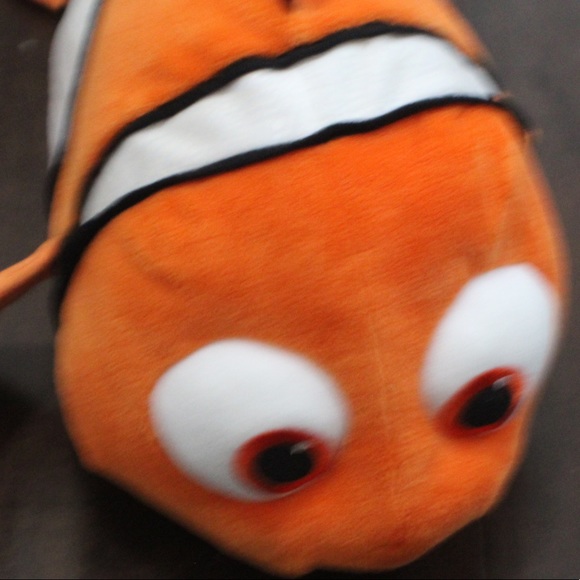 Nemo plushy - Picture 5 of 8